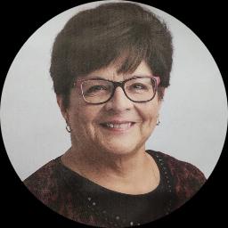 Psychologist Elizabeth Pacheco providing different types of therapy in Denver