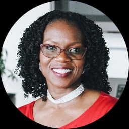 Psychologist W​i​n​o​n​a​ ​E​c​h​o​l​s​ S​m​i​t​h providing different types of therapy in Detroit