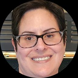 Psychologist Denise Gutirrez-Miller providing different types of therapy in Los Angeles