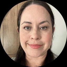 Psychologist Melinda Olivas providing different types of therapy in Los Angeles