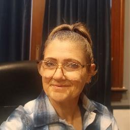 Psychologist Cristina Dawes providing different types of therapy in Los Angeles